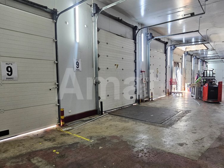 3,666 m² Industrial/Logistics Warehouse with Excellent Visibility and Perimeter Yard in Castelldefels -14