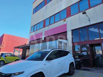 3,666 m² Industrial/Logistics Warehouse with Excellent Visibility and Perimeter Yard in Castelldefels -18