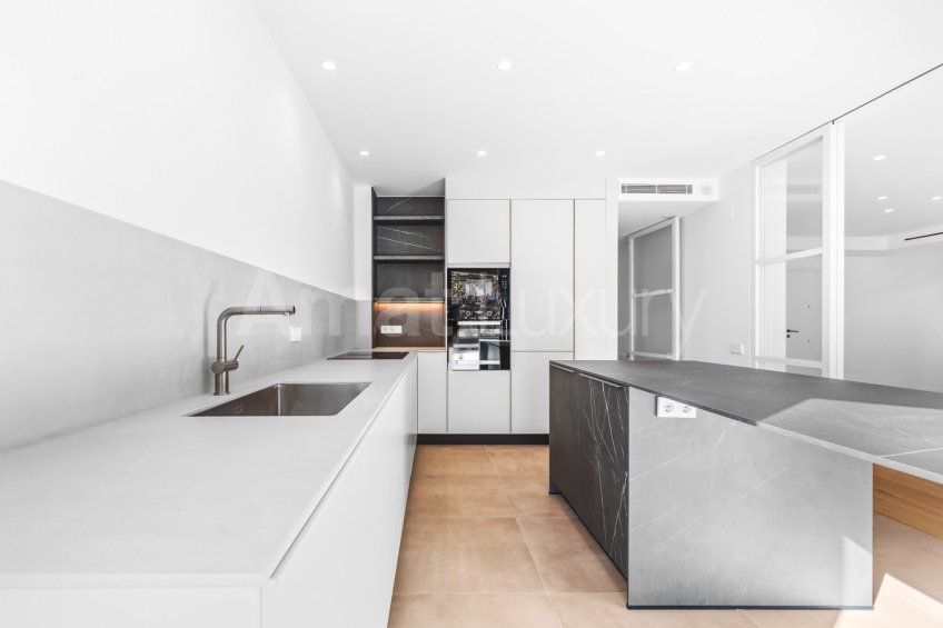 Exclusiu i gran pis reformat, Tres Torres -9