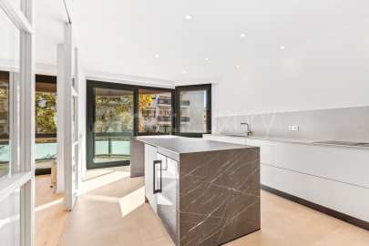 Exclusiu i gran pis reformat, Tres Torres -10