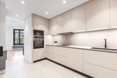 3-Bedroom Apartment for Sale in Eixample Dreta -10