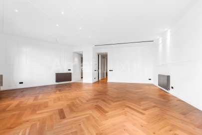 3-Bedroom Apartment for Sale in Eixample Dreta -5