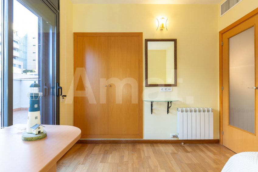 Piso en alquiler temporada a Esplugues -16