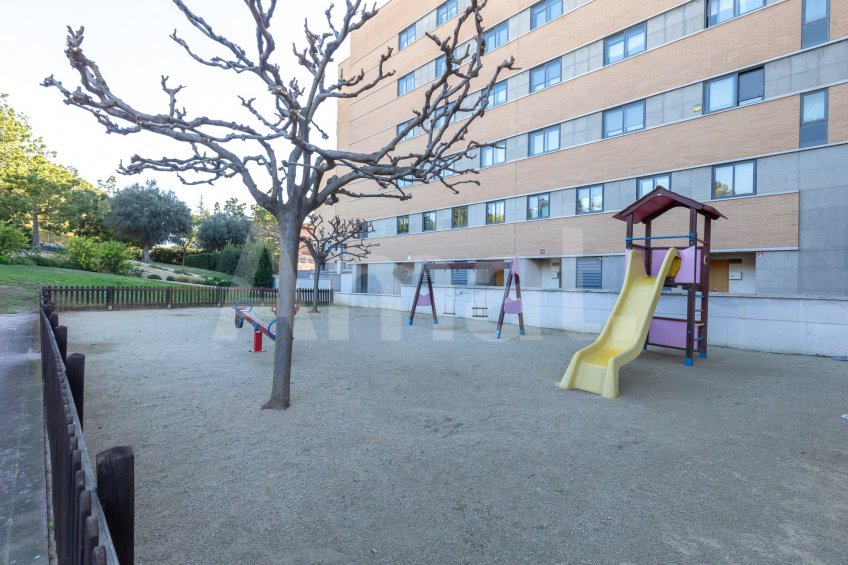 Piso en alquiler temporada a Esplugues -37