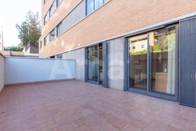 Piso en alquiler temporada a Esplugues -18