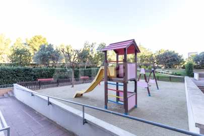 Piso en alquiler temporada a Esplugues -36