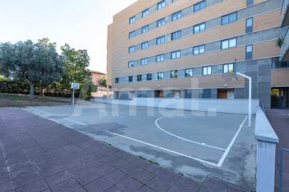 Piso en alquiler temporada a Esplugues -38