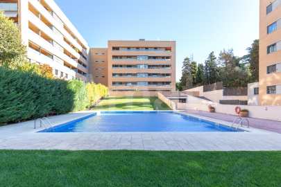 Piso en alquiler temporada a Esplugues -39