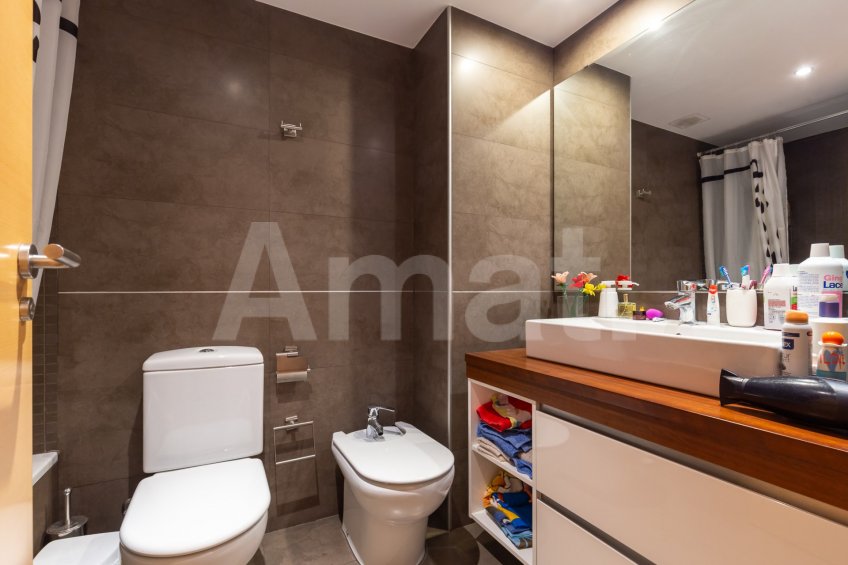 Pis a Volpelleres, al costat de l’emblemàtic Mercantic -23