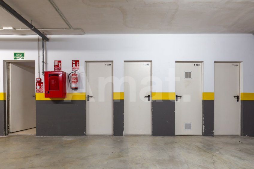 Pis a Volpelleres, al costat de l’emblemàtic Mercantic -32