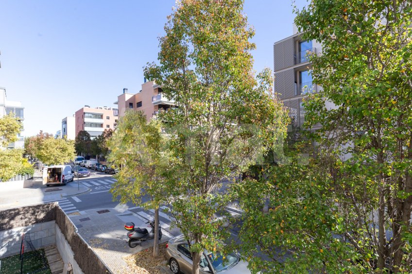 Pis a Volpelleres, al costat de l’emblemàtic Mercantic -6