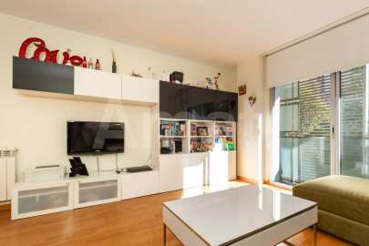 Pis a Volpelleres, al costat de l’emblemàtic Mercantic -2