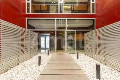 Pis a Volpelleres, al costat de l’emblemàtic Mercantic -28