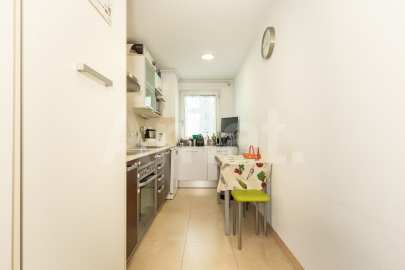 Pis a Volpelleres, al costat de l’emblemàtic Mercantic -5