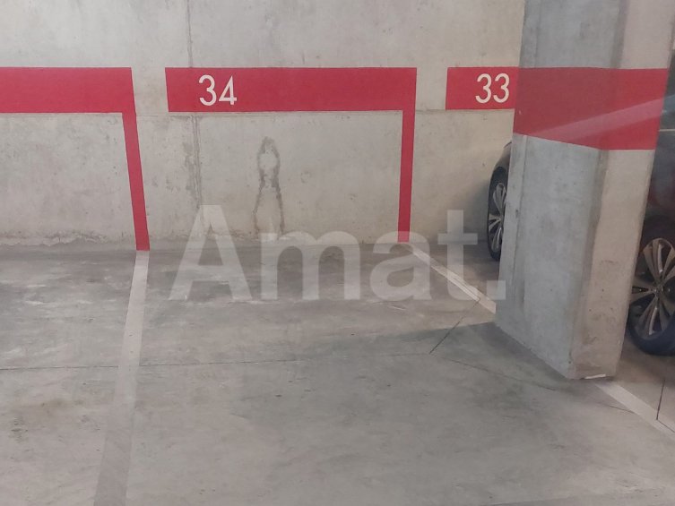 Excellent parking space for sale in Hospitalet