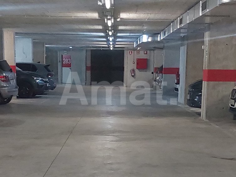Excellent parking space for sale in Hospitalet -8