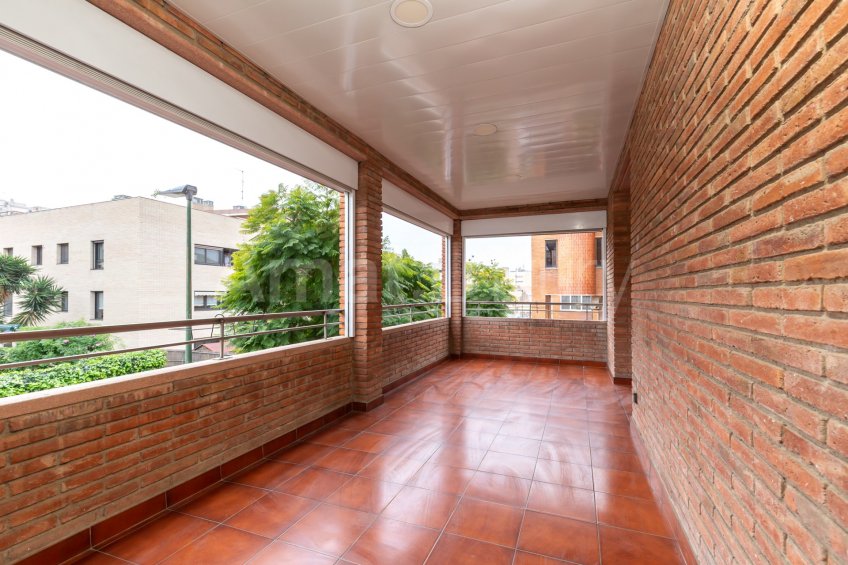 Magnificent detached house in El Gall Esplugues -10