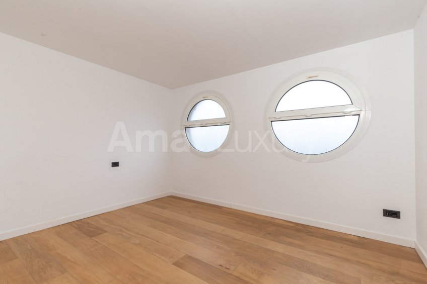 Magnificent detached house in El Gall Esplugues -16