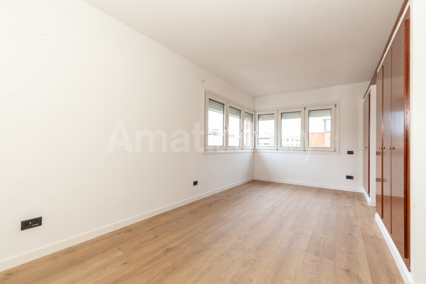 Magnificent detached house in El Gall Esplugues -23