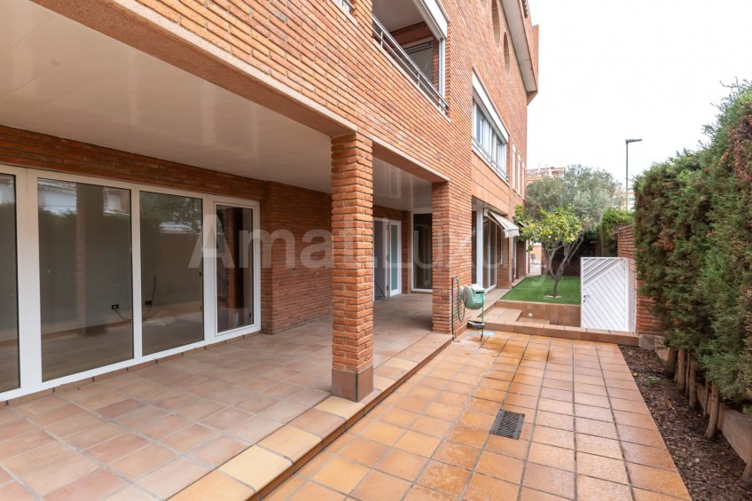 Magnificent detached house in El Gall Esplugues -3
