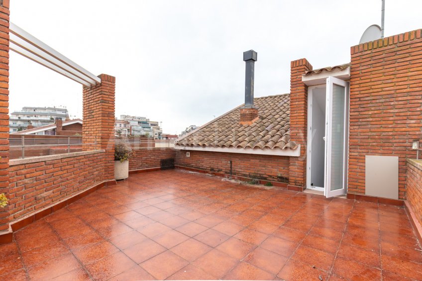 Magnificent detached house in El Gall Esplugues -32