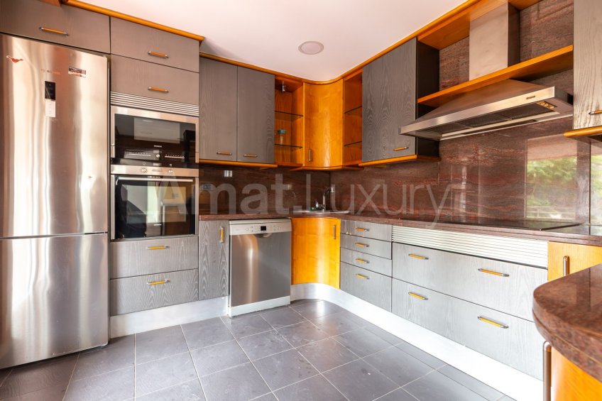 Magnificent detached house in El Gall Esplugues -40