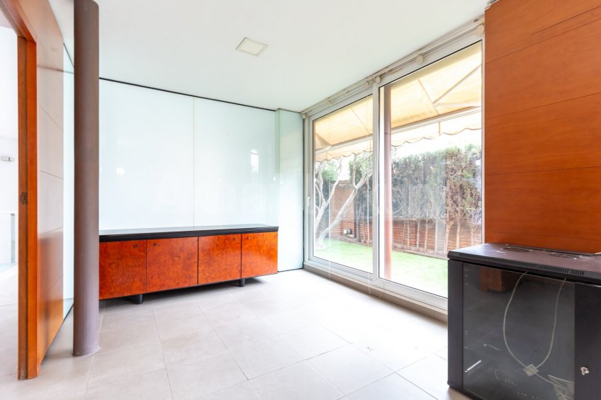 Magnificent detached house in El Gall Esplugues -49