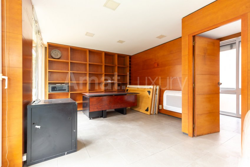 Magnificent detached house in El Gall Esplugues -50