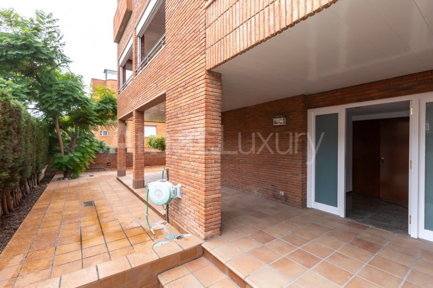 Magnificent detached house in El Gall Esplugues -52