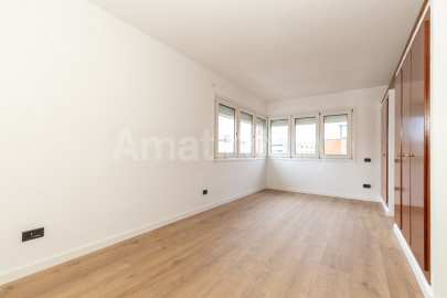 Magnificent detached house in El Gall Esplugues -23