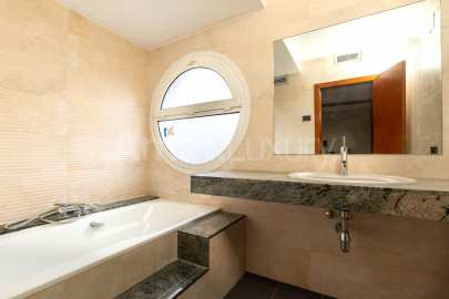 Magnificent detached house in El Gall Esplugues -27