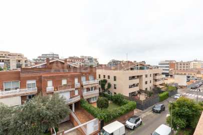 Magnificent detached house in El Gall Esplugues -38