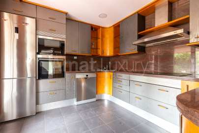 Magnificent detached house in El Gall Esplugues -40