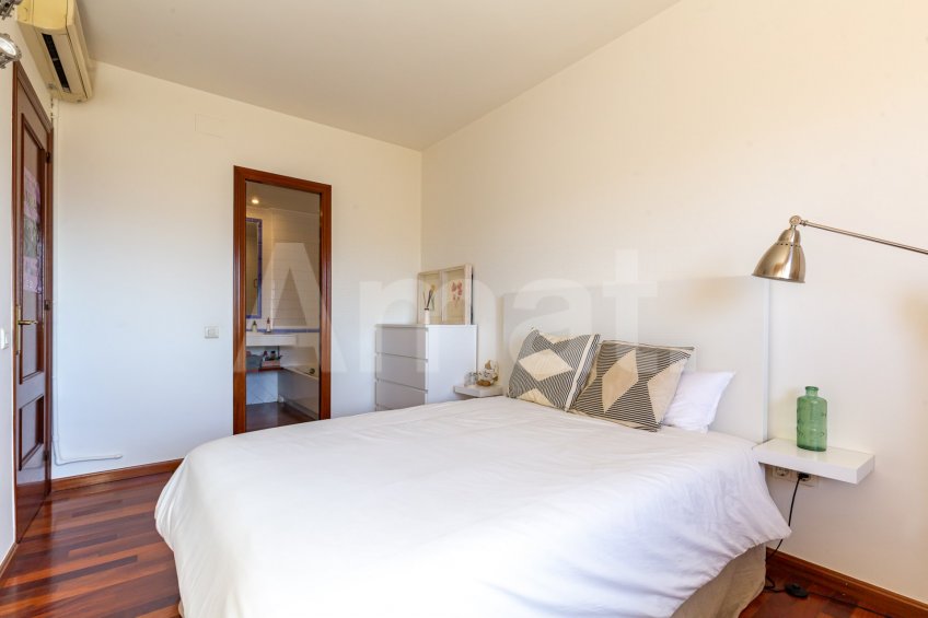 Duplex penthouse available for seasonal rent -20