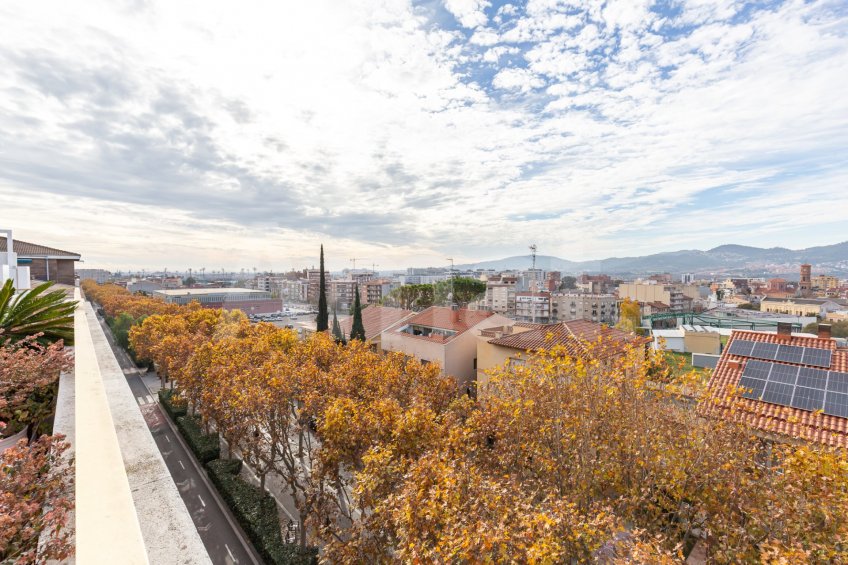 Duplex penthouse available for seasonal rent -43