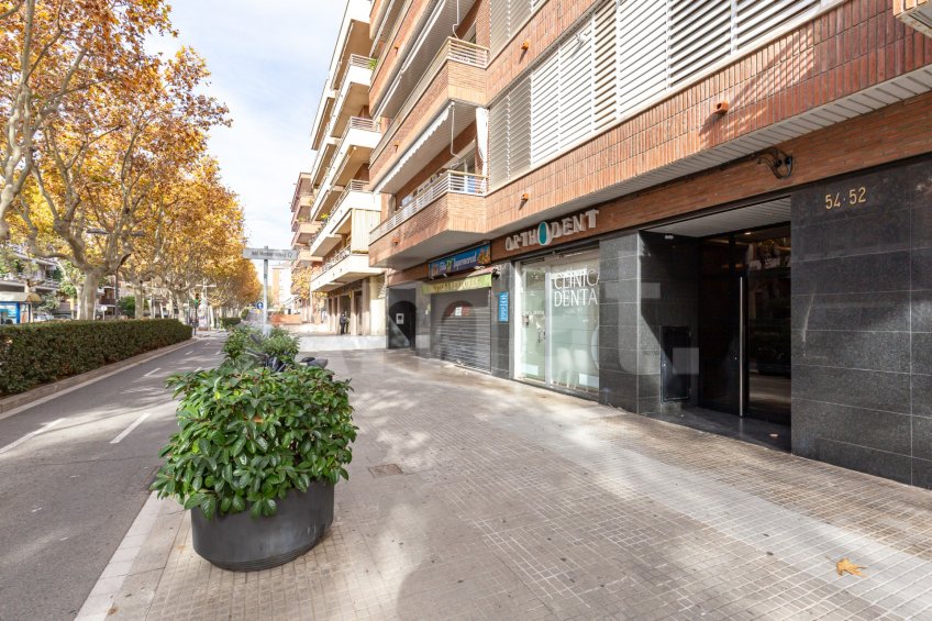 Duplex penthouse available for seasonal rent -52