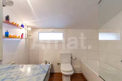 Duplex penthouse available for seasonal rent -33