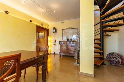 Duplex penthouse available for seasonal rent -6