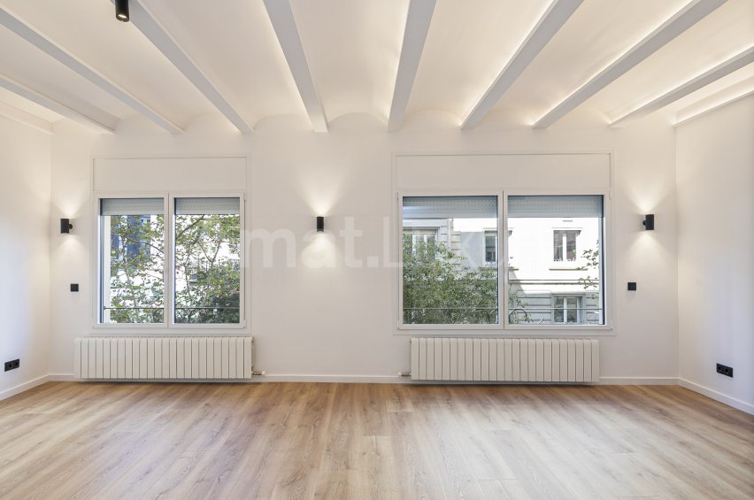 Spacious flat next to Turó Parc and Francesc Macià