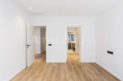 Spacious flat next to Turó Parc and Francesc Macià -10