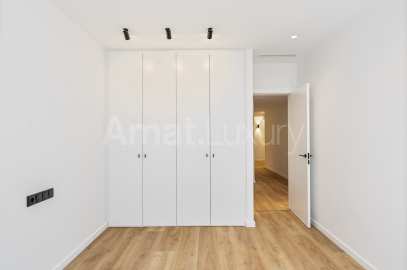 Spacious flat next to Turó Parc and Francesc Macià -11