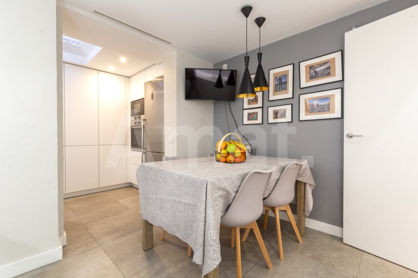 Dúplex reformado, con terraza-jardín y piscina, en Mas Lluí -17