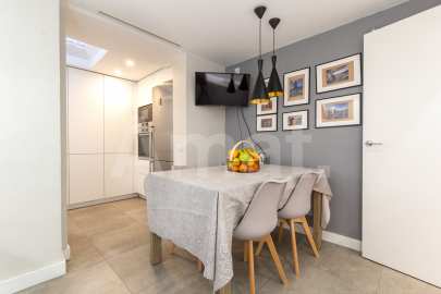 Dúplex reformado, con terraza-jardín y piscina, en Mas Lluí -17