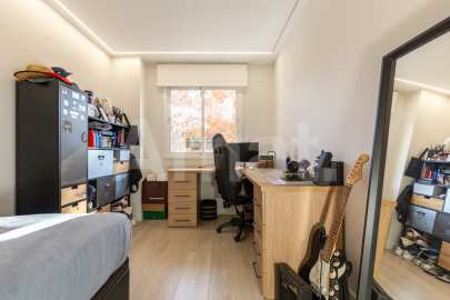 Dúplex reformado, con terraza-jardín y piscina, en Mas Lluí -30