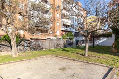 Dúplex reformado, con terraza-jardín y piscina, en Mas Lluí -38