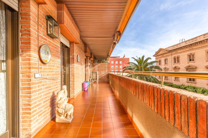 Elegant and spacious apartment in one of the best areas of Barcelona -10