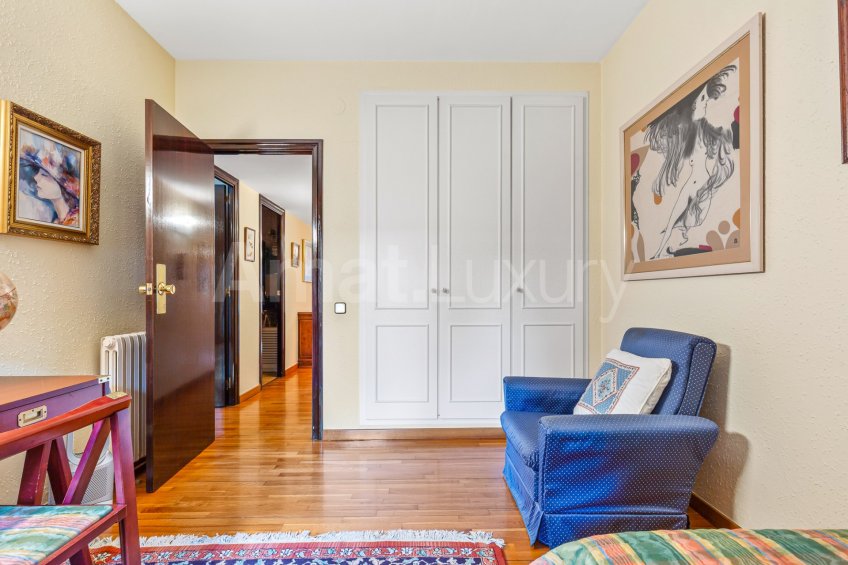 Elegant and spacious apartment in one of the best areas of Barcelona -22