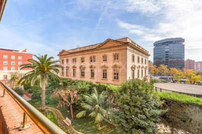 Elegant and spacious apartment in one of the best areas of Barcelona -12