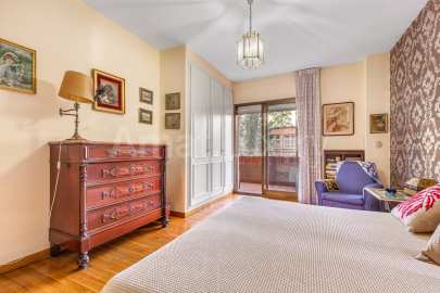 Elegant and spacious apartment in one of the best areas of Barcelona -18