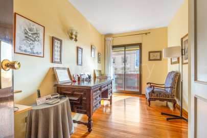 Elegant and spacious apartment in one of the best areas of Barcelona -19